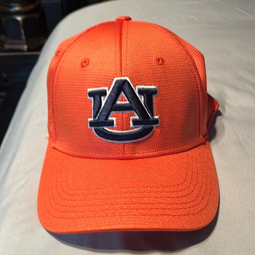 Auburn hat